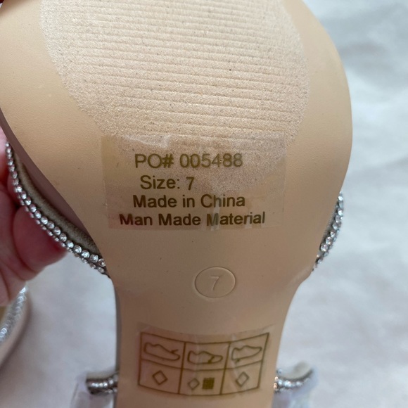 SPARKLE IN THESE!! Rhinestone Double Bow Ankle Strap Pumps - Picture 12 of 16